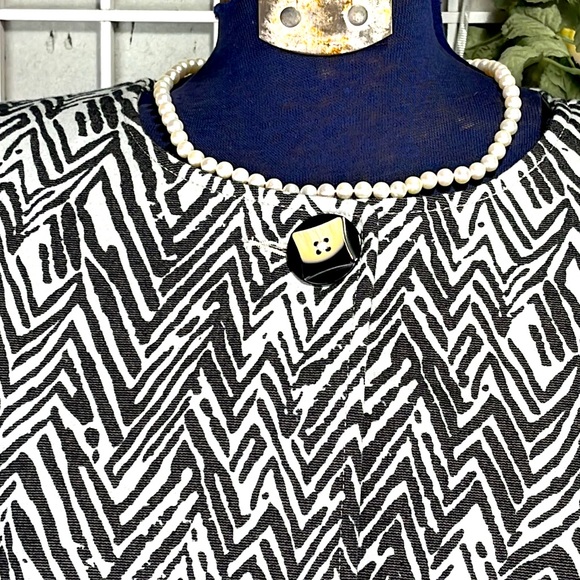 CAbi Zebra Print Tunic Blazer Size Large - Picture 4 of 13